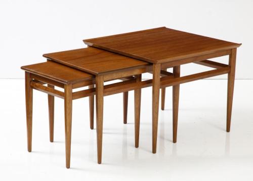 Mid Century Modern Nesting Tables. By Heritage.