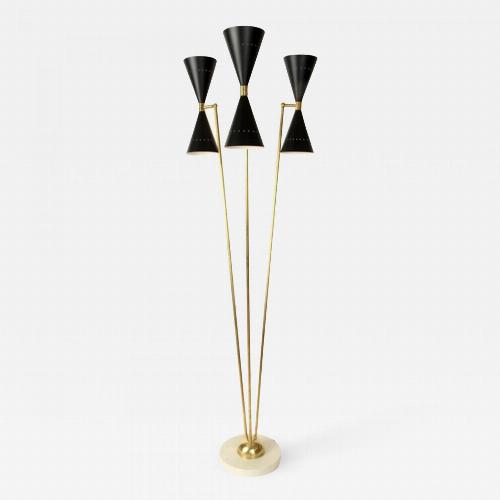 An Italian brass floor lamp in the manner of Stilnovo