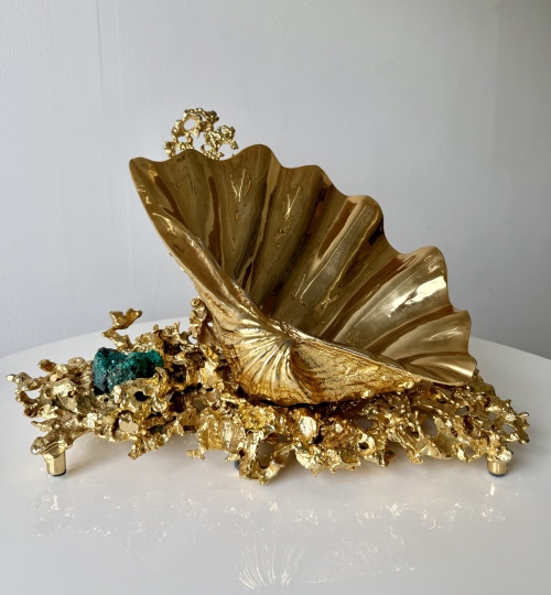 Shell centerpiece sculpture of gilded bronze, Attrb. Claude Victor Boeltz